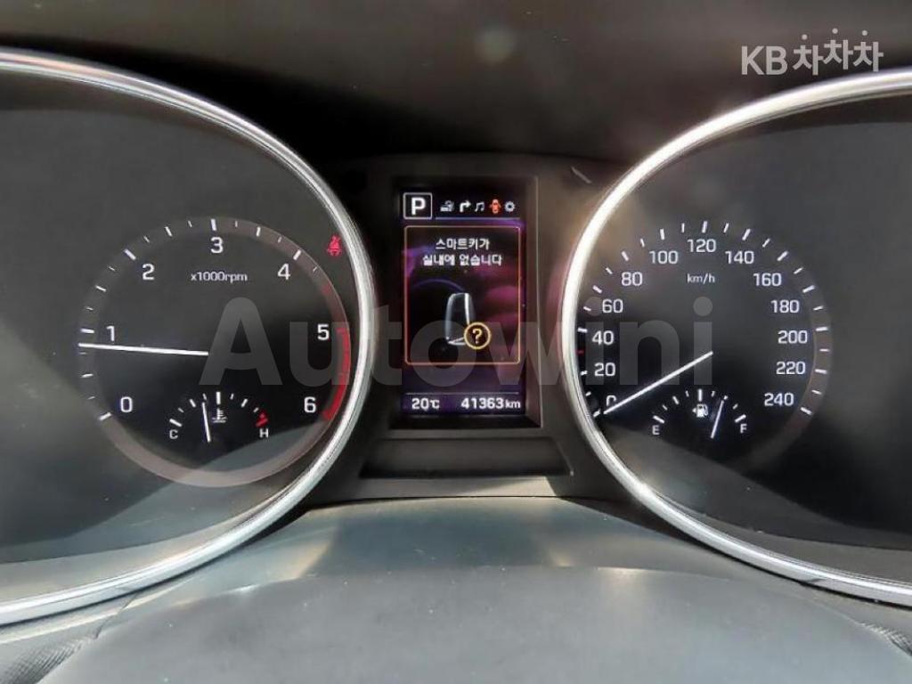 2017 HYUNDAI  MAXCRUZ DIESEL(E-VGT)R2.2 4WD PRESTIGE 7 SEATS - 8