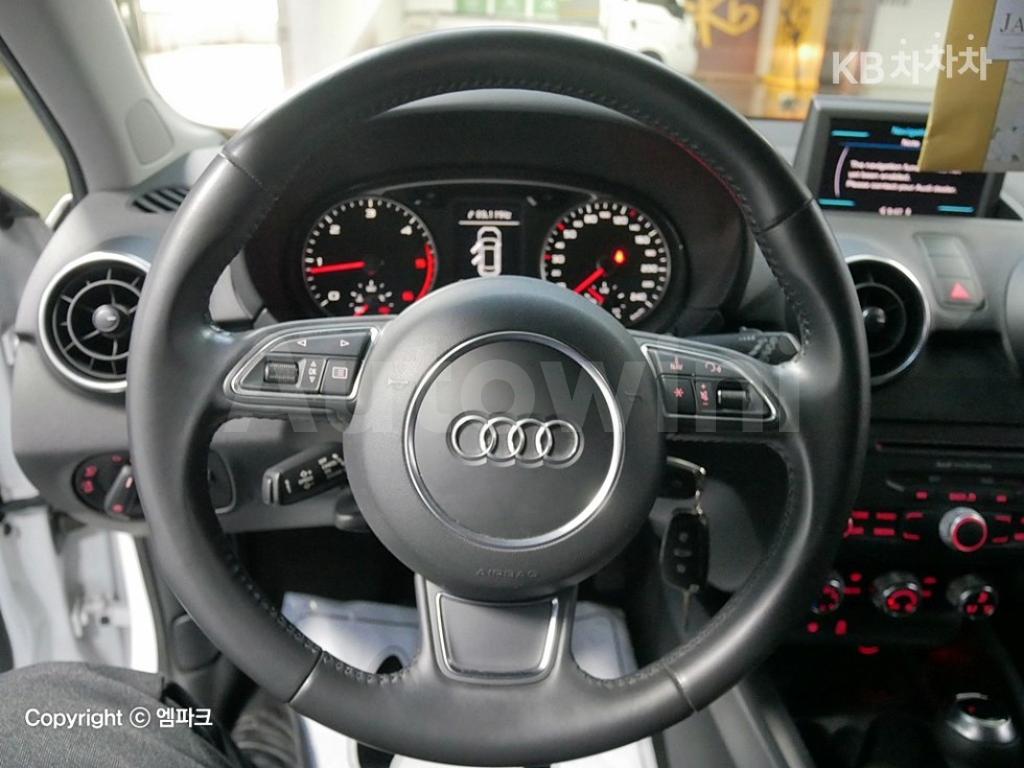 2014 AUDI A1 30 TDI 해치 스포트 - 8