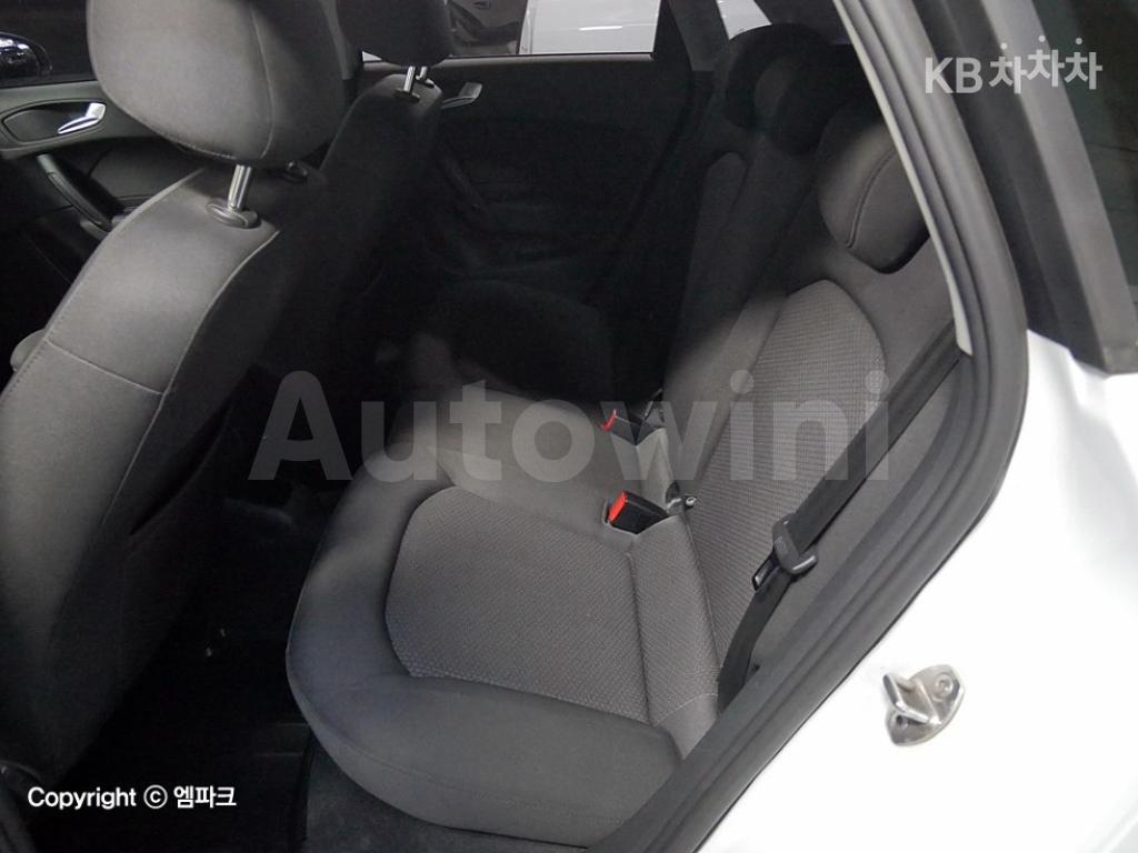 2014 AUDI A1 30 TDI 해치 스포트 - 11