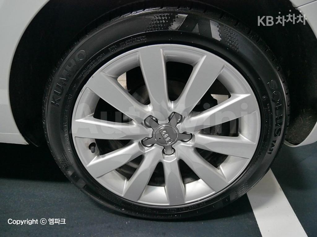 2014 AUDI A1 30 TDI 해치 스포트 - 17