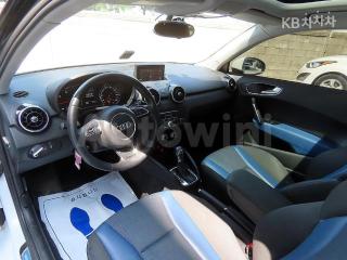 2015 AUDI A1 30 TDI 스포트백 스포트 PREMIUM - 9