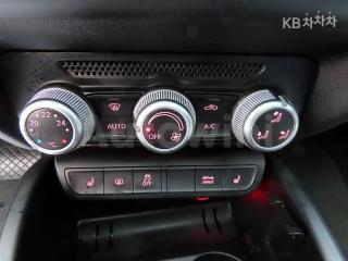 2015 AUDI A1 30 TDI 스포트백 스포트 PREMIUM - 12