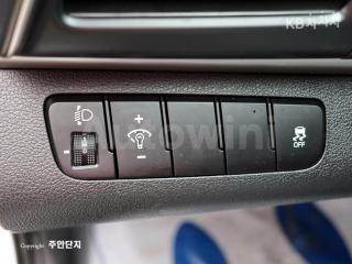 2020 HYUNDAI  AVANTE ELANTRA 1.6 VGT STYLE BASIC - 10