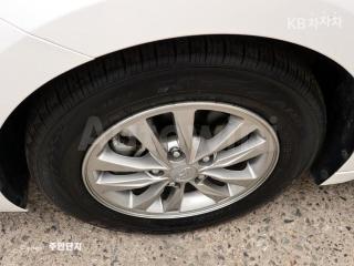 2020 HYUNDAI  AVANTE ELANTRA 1.6 VGT STYLE BASIC - 17