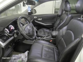 2015 SSANGYONG  KORANDO C 2.0 RX 2WD LUXURY - 10