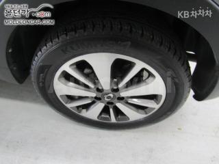 2015 SSANGYONG  KORANDO C 2.0 ADVENTURE 60TH EDITION 2WD - 8