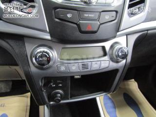 2015 SSANGYONG  KORANDO C 2.0 ADVENTURE 60TH EDITION 2WD - 14