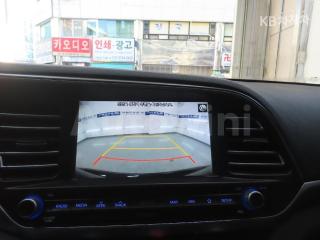 2020 HYUNDAI  AVANTE ELANTRA 1.6 GDI PREMIUM BASIC - 15