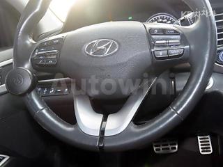 2020 HYUNDAI  AVANTE ELANTRA 1.6 GDI PREMIUM BASIC - 16
