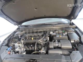2020 HYUNDAI  AVANTE ELANTRA 1.6 GDI PREMIUM BASIC - 17