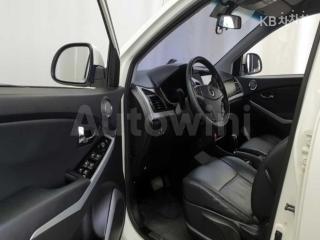 2014 SSANGYONG  KORANDO C 2.0 CVT 4WD LUXURY - 10
