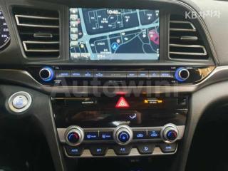 2020 HYUNDAI  AVANTE ELANTRA 1.6 GDI PREMIUM BASIC - 10