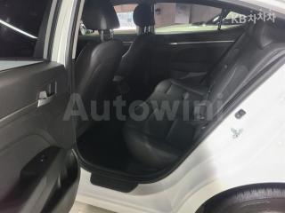 KMHD741EELU042028 2020 HYUNDAI  AVANTE ELANTRA 1.6 VGT SMART BASIC-5
