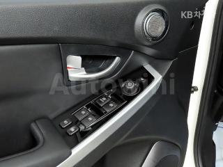 2014 SSANGYONG  KORANDO C 2.0 CVT 4WD ADVANCED - 12