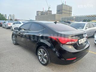 KMHDG41DBGU536218 2016 HYUNDAI  AVANTE ELANTRA 1.6 GDI MORDERN BASIC-3