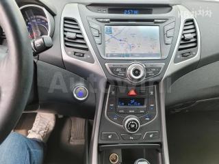 2016 HYUNDAI  AVANTE ELANTRA 1.6 GDI MORDERN BASIC - 11