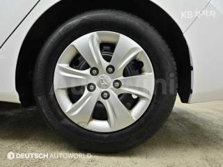 KMHDG41DAGU538173 2016 HYUNDAI  AVANTE ELANTRA 1.6 GDI STYLE BASIC-4