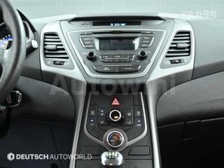 2016 HYUNDAI  AVANTE ELANTRA 1.6 GDI STYLE BASIC - 14