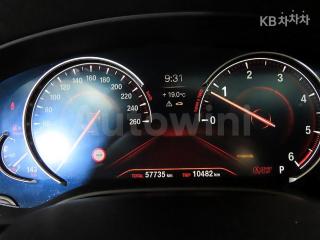 2017 BMW  5SERIES G30  520D XDRIVE M SPORT PACKAGE PLUS - 9