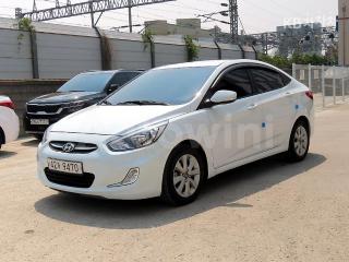 KMHCT41UGHU288219 2017 HYUNDAI ACCENT  1.6 VGT MORDERN-1