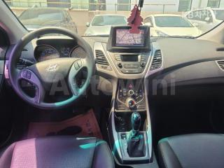 KMHDG41DBFU441780 2015 HYUNDAI  AVANTE ELANTRA 1.6 GDI STYLE BASIC-4