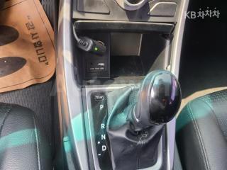 2015 HYUNDAI  AVANTE ELANTRA 1.6 GDI STYLE BASIC - 11
