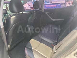 2015 HYUNDAI  AVANTE ELANTRA 1.6 GDI STYLE BASIC - 16