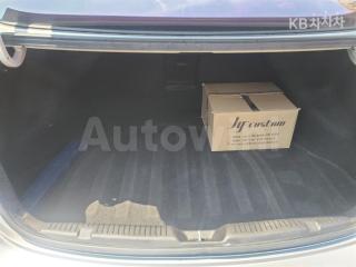 2015 HYUNDAI  AVANTE ELANTRA 1.6 GDI STYLE BASIC - 17