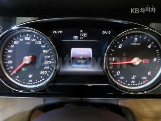 2018 MERCEDES BENZ E CLASS W213 E220D 4MATIC EXCLUSIVE - 9