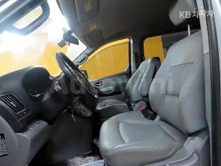 KMFWBX7KBJU951004 2018 HYUNDAI GRAND STAREX H-1 5 SEATS VAN MORDERN-5