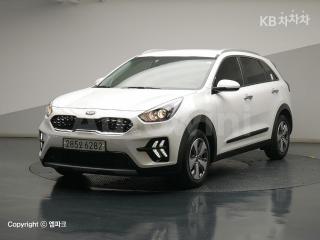 KNACA81CGLA438924 2020 KIA  NIRO 1.6 HEV LUXURY-0