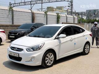 KMHCT41UGHU191727 2017 HYUNDAI ACCENT  1.6 VGT MORDERN-1