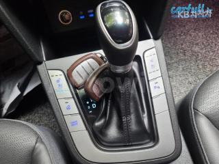 2020 HYUNDAI  AVANTE ELANTRA 1.6 GDI SMART BASIC - 17