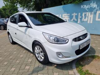 KMHCT51BEHU313117 2017 HYUNDAI ACCENT  WIT 1.4 VVT MORDERN SPECIAL-5