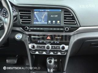2020 HYUNDAI  AVANTE ELANTRA 1.6 GDI PREMIUM BASIC - 14