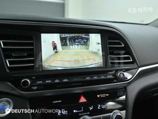 2020 HYUNDAI  AVANTE ELANTRA 1.6 GDI PREMIUM BASIC - 15