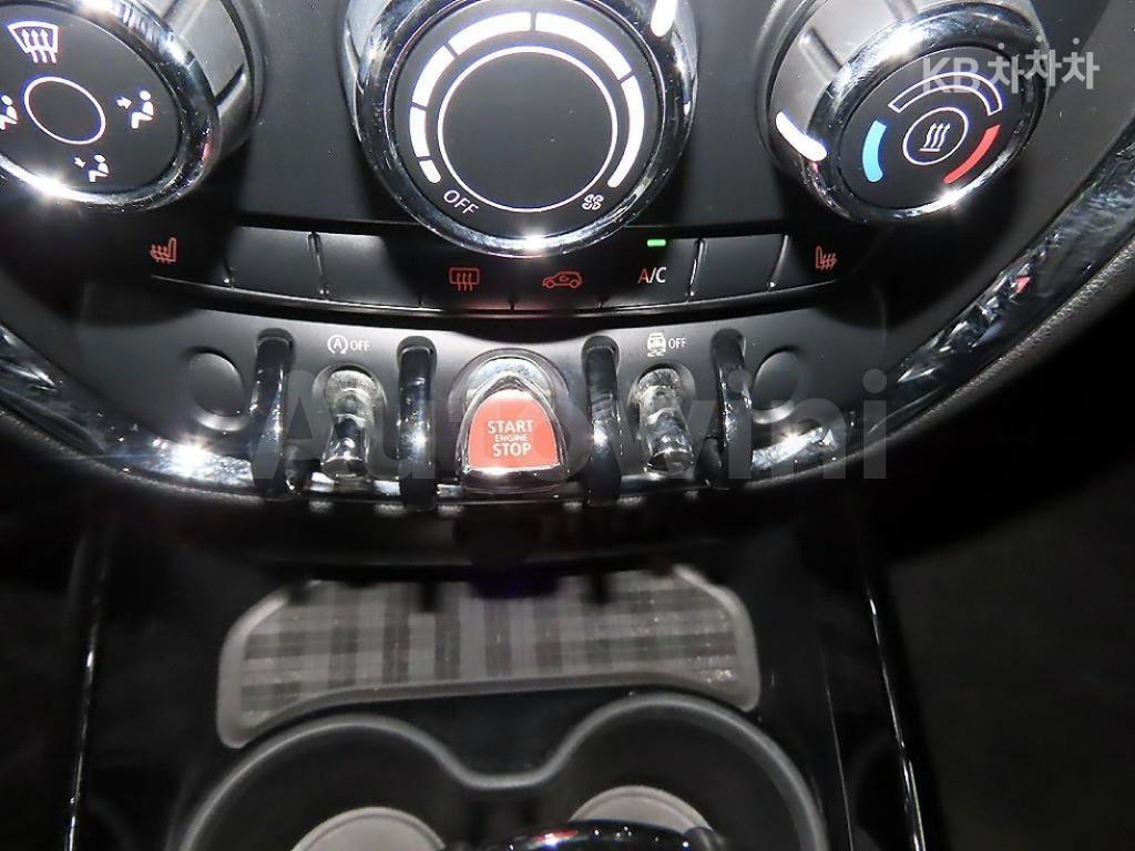 2017 MINI COOPER CLUBMAN D 2.0 일반형(09~) - 13