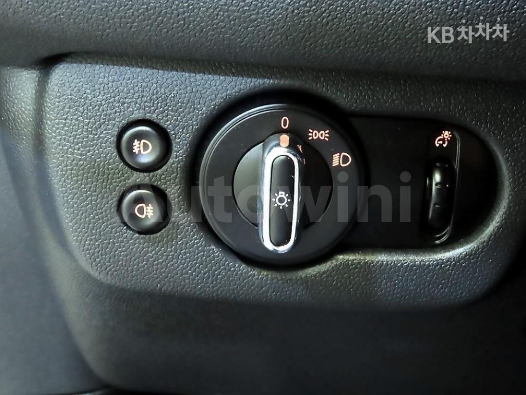 2017 MINI COOPER CLUBMAN D 2.0 일반형(09~) - 14