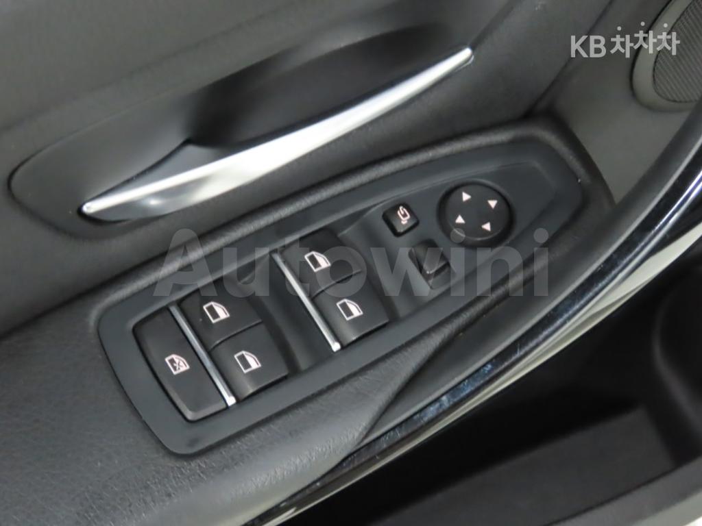 2018 BMW 3 SERIES 320D F30(12~) - 12
