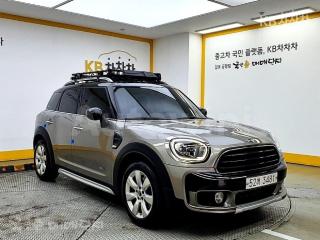 WMWYU1100J3E83937 2018 MINI COOPER COUNTRYMAN D ALL4 2.0 BASIC-1