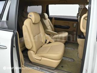 2016 KIA  CARNIVAL SEDONA 9 SEATS 2.2 DIESEL PRESTIGE - 12