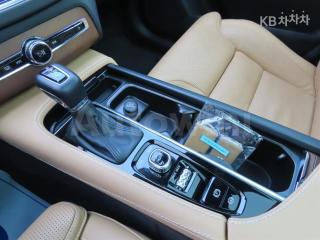 2017 VOLVO XC90 D5 INSCRIPTION - 11