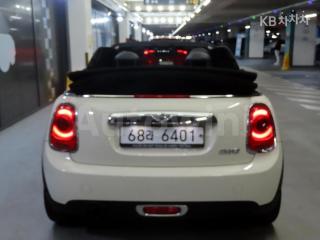 2018 MINI  CONVERTIBLE 1.5 - 7