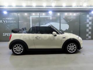 2018 MINI  CONVERTIBLE 1.5 - 9