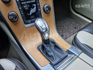 2013 VOLVO XC60 D4 2.0 - 13