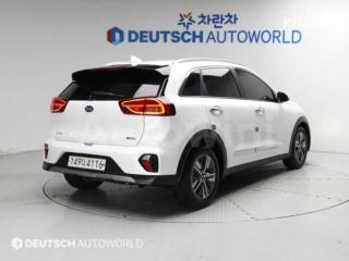 KNACB81CGLA408930 2020 KIA  NIRO 1.6 HEV PRESTIGE-1