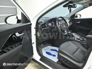 2020 KIA  NIRO 1.6 HEV PRESTIGE - 11