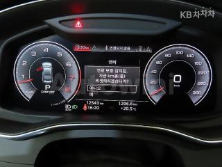 2020 AUDI A7 4K8  55 TFSI QUATTRO PREMIUM - 9