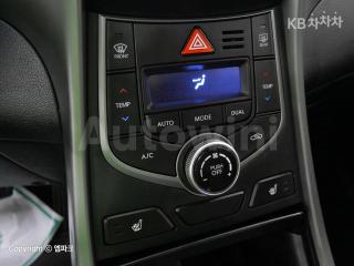 2016 HYUNDAI  AVANTE ELANTRA 1.6 GDI SMART BASIC - 13