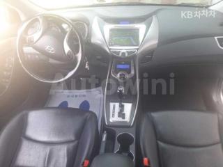 2013 HYUNDAI AVANTE MD ELANTRA M16 GDI SMART - 8